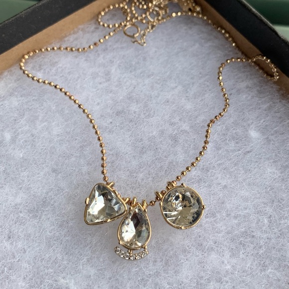 Banana Republic 3-Stone Crystal Pendant Necklace - Picture 3 of 8